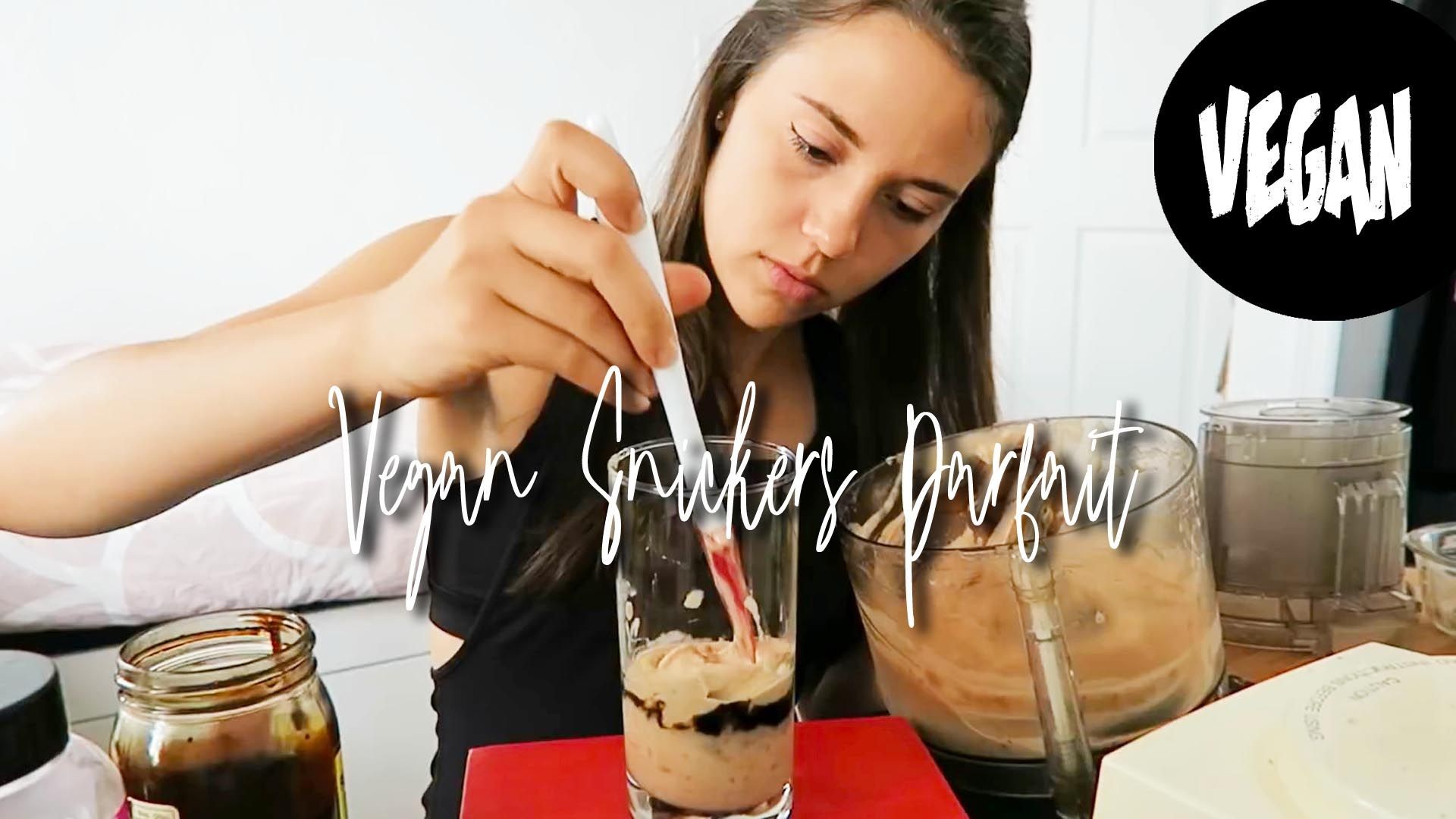 COOK WITH ME | VEGAN SNICKERS PARFAIT